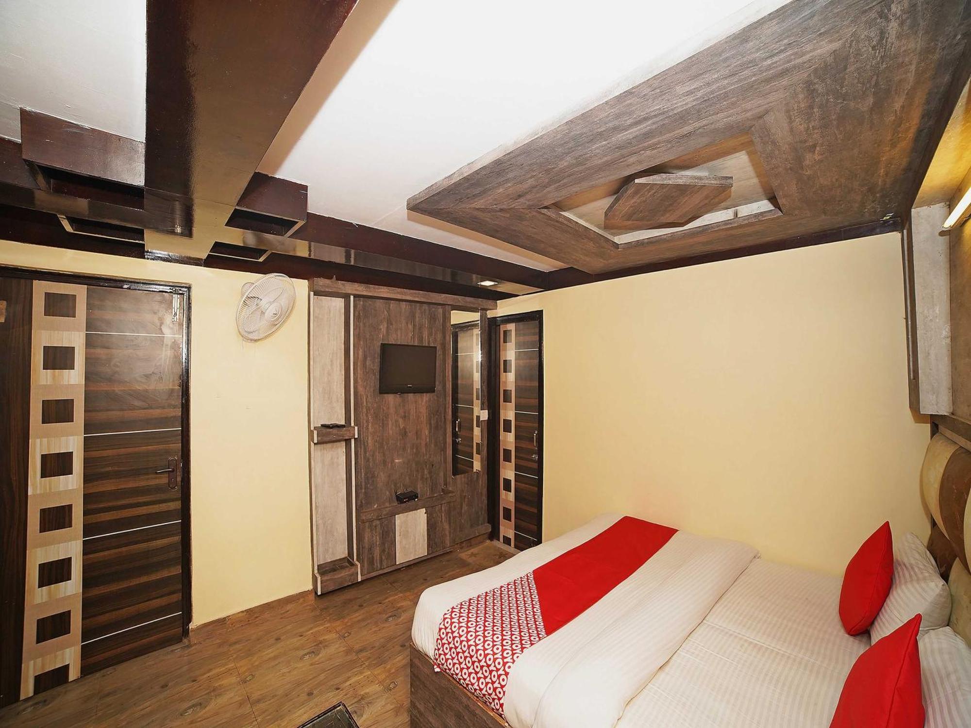 Oyo Flagship 8594 Golden Nest Hotel Nainital Exterior photo