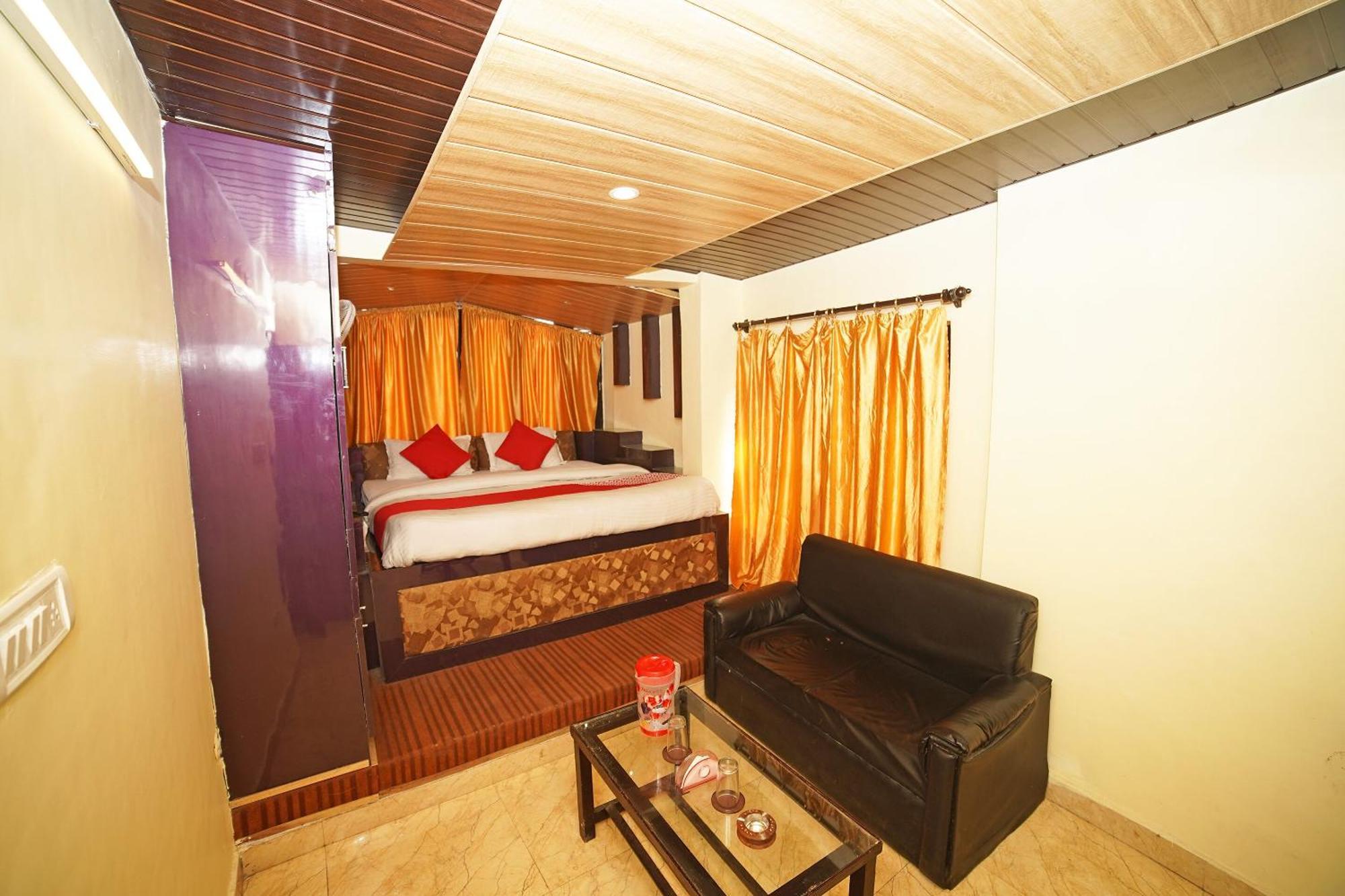 Oyo Flagship 8594 Golden Nest Hotel Nainital Exterior photo